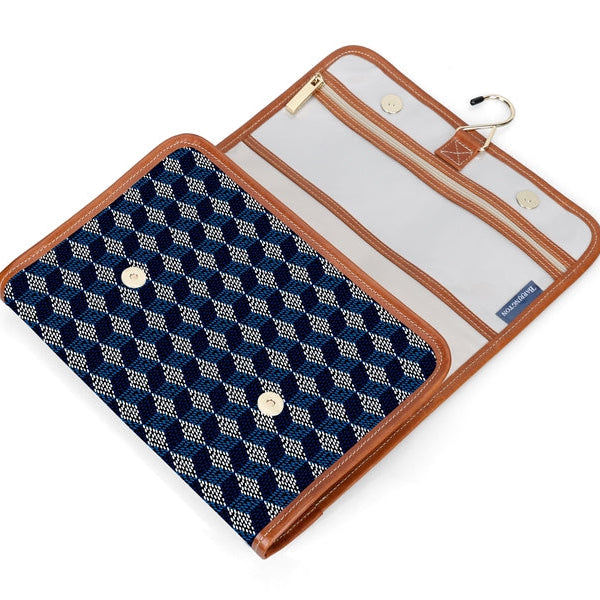 Hanging Toiletry Kit