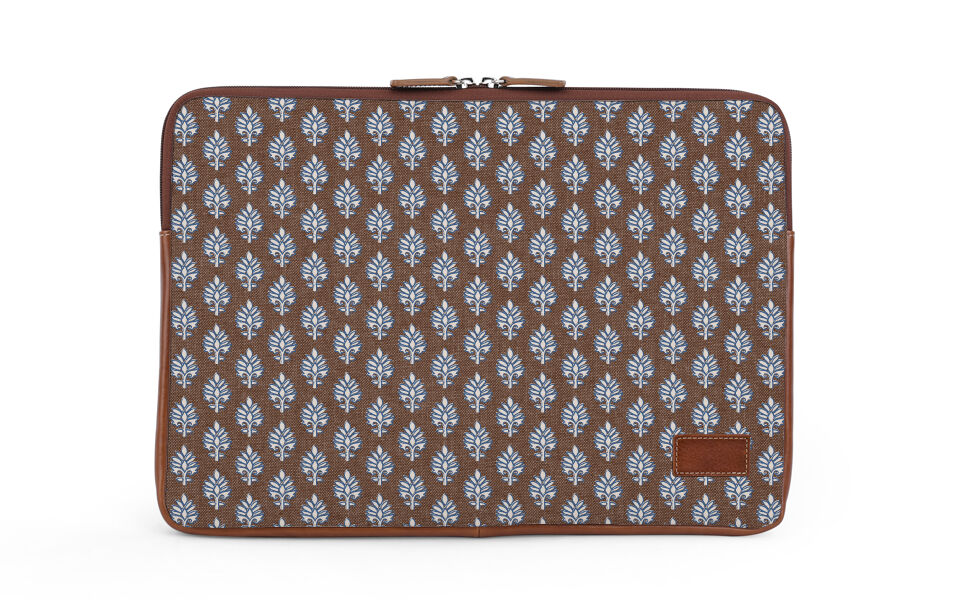 Luxury Women's Laptop Case  Quality & Style - Shop Today!